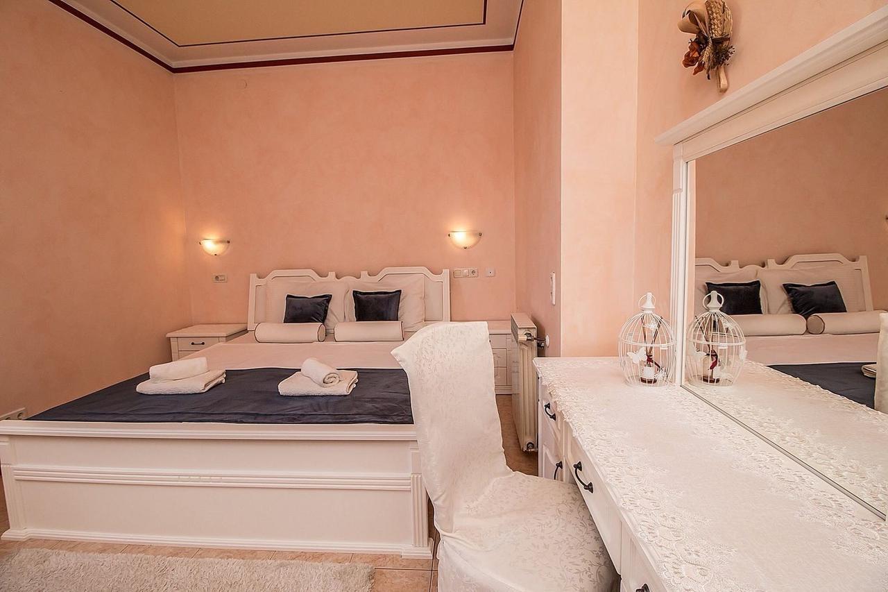 Villa Rose Rovinj Exterior photo